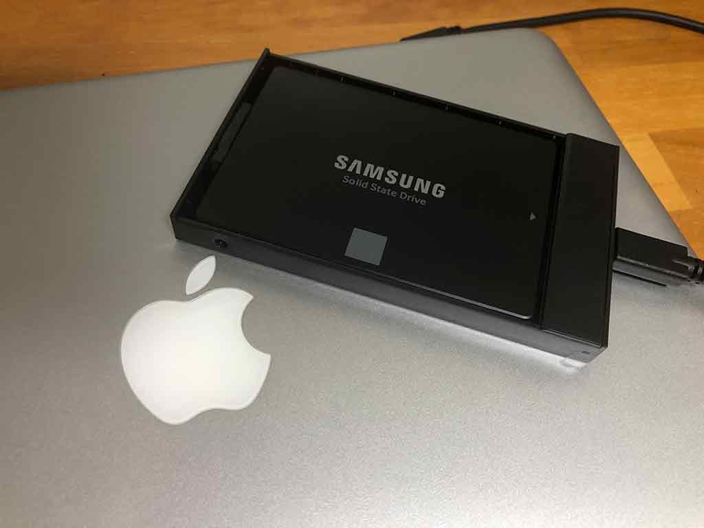 Macbook ProとSamsungSSD